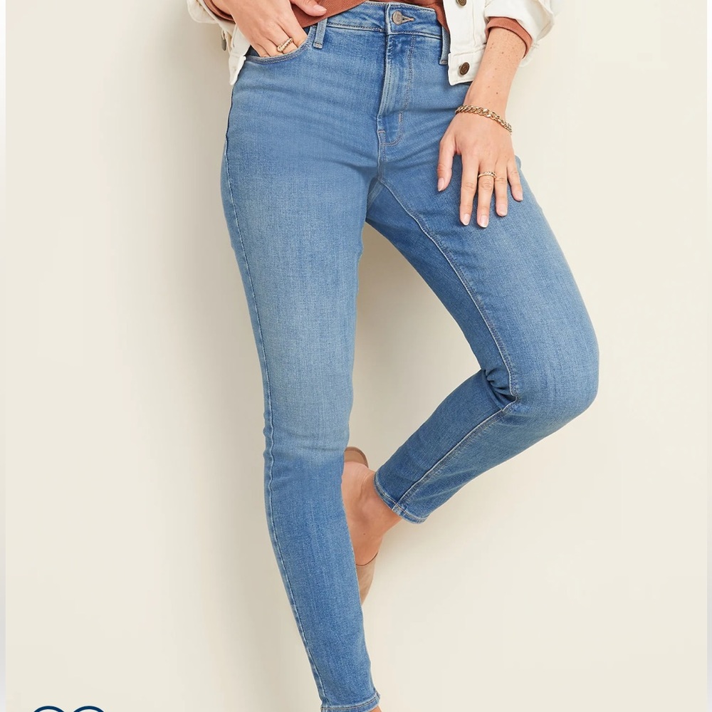 Old Navy High-Waisted Rockstar Super-Skinny Jeans (Lydia Wash)